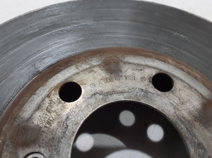 Mercedes Benz EQC N293 (2019–2026) Eesmine piduriketas A0004211301 - 2