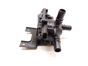 Kia Niro EX (2022–2026) Auxiliary water pump - 2