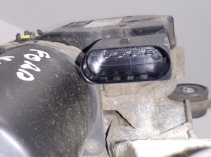 Ford Kuga (2012–2019) Scheibenwischermechanismus CV4417504BE - 3