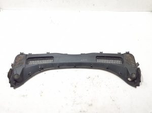 Ford Kuga (2012–2019) Vējstikla tīrītāju mehānisma apdare pie stikla F44S02216AA - 2