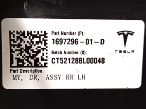 Tesla Model Y Y (2020–2026) Tagumise küljeukse polster 1697296-01-D - 2