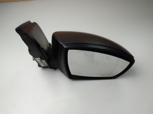   Side mirror and its details 