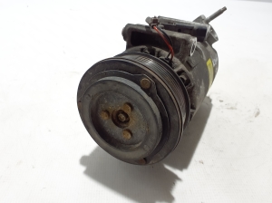  Air conditioner compressor 