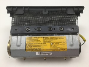 Mitsubishi L 200 (1996–2006) Kaassõitja turvapadi armatuurlauas 7628441010 - 2