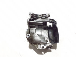 Fuel filter bracket - 9804498180