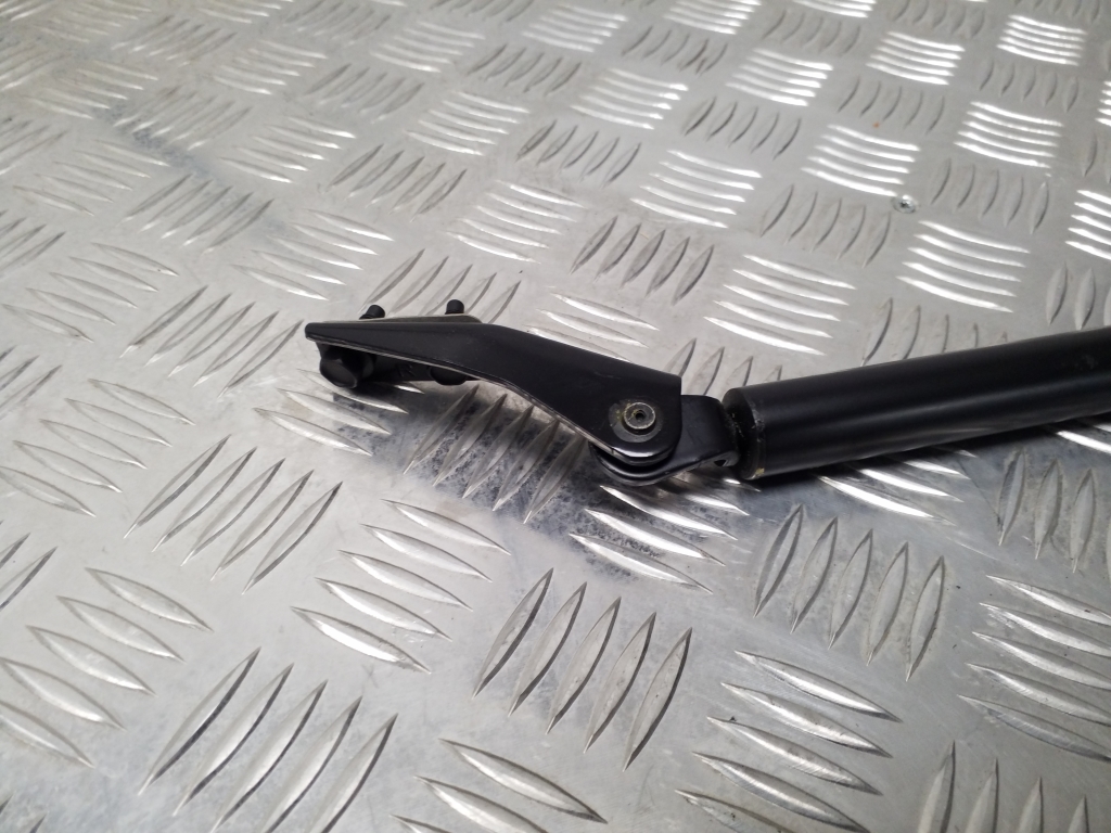 NISSAN XTrail T32 (20132022) Right Side Tailgate Gas Strut K04504BA0C