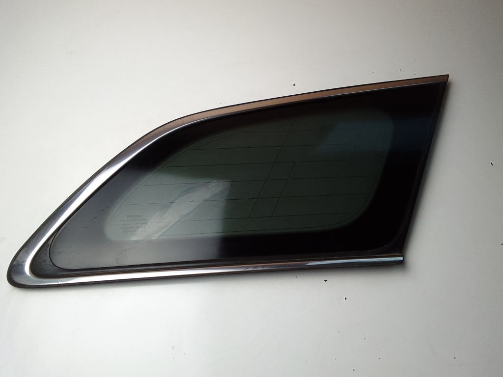 TOYOTA Avensis T27 Dešinės pusės galinis šoninis kėbulo stiklas 6271005140 23546045