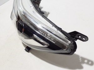 TOYOTA Hilux (2015–2020) Scheinwerfer vorne 811500K732 - 2