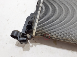  Cooling radiator 