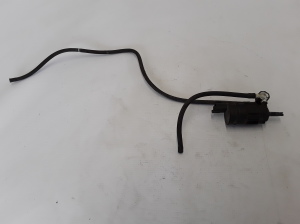 RENAULT Clio II (1998–2005) Front windshield washer pump 7700430702 - 2