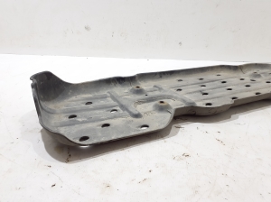 TOYOTA Hilux (2015–2020) Kraftstofftankschutz 77641KK030 - 2
