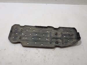   Fuel tank shield  - 77641KK030 