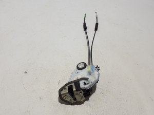 TOYOTA Hilux (2015–2020) Rear side door lock 690600K090 - 4