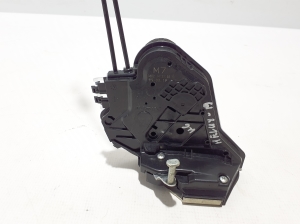 TOYOTA Hilux (2015–2020) Rear side door lock 690600K090 - 5