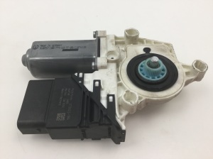 Rear side door window regulator motor - 1K0959704P