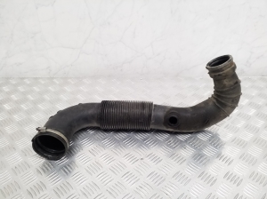  Air intake hose 