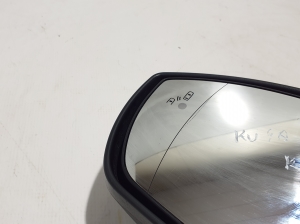  Side mirror and its details 