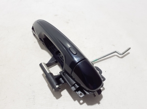 TOYOTA Hilux (2015–2020) Front door external opening handle and its details - 2