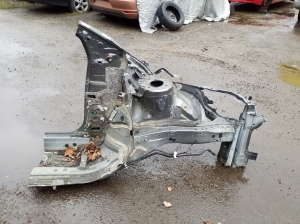 TOYOTA PRIUS Prime (2016–2022) Front outrigger - 2