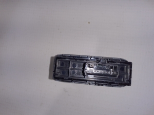 TOYOTA Hilux (2015–2020) ECO switch 849700K020 - 3