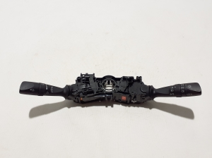 TOYOTA Hilux (2015–2020) Switch and its parts - 4