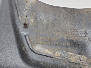 TOYOTA Hilux (2015–2020) Mud flap 766220K160 - 3