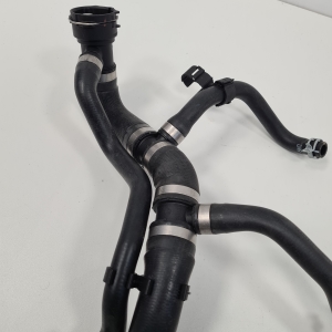 VOLVO XC40 (2017–2026) Radiator hose 32240180 - 4