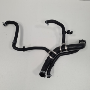 VOLVO XC40 (2017–2026) Radiator hose 32240180 - 5