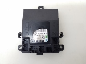 Priekšējo durvju vadības bloks - A1648200385