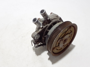 TOYOTA Hilux (2015–2020) Water pump 4181000040 - 3