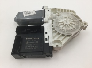 Volkswagen Passat B6 (2005–2010) Front door window regulator motor 1K0959702K - 3