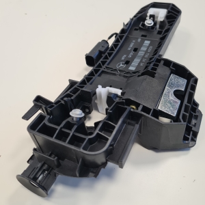 Mercedes Benz GL-Class 166 (2012–2015) Front door exterior handle bracket A2047602434 - 4