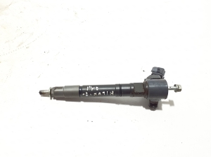 TOYOTA Hilux (2015–2020) Injektor Einspritzdüse 2367009460 - 2