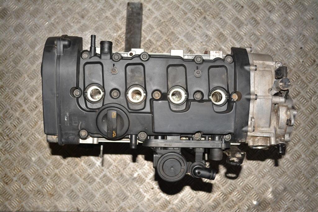 AUDI A4 B7/8E (2004-2008) Tuščias variklis BWE 24472745