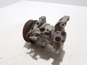 TOYOTA Hilux (2015–2020) A/C compressor 883100KE30 - 4