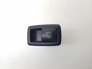   Rear side door glass switch 