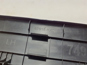 TOYOTA Hilux (2015–2020) Inner sill trim 67918KK010 - 2
