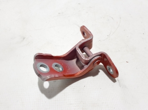 TOYOTA Hilux (2015–2020) Front door top hinge 6871002070 - 3