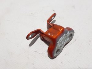   Rear side door upper hinge  - 6875002020 