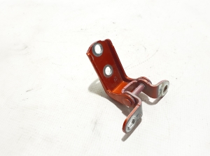 TOYOTA Hilux (2015–2020) Rear side door lower hinge 6877002020 - 3
