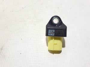 TOYOTA Hilux (2015–2020) Airbagsensor 898310K050 - 2