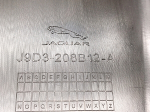 Jaguar l-Pace (2018–2026) Sonstiges Teil der Vordertür J9D3-208B12-A - 2