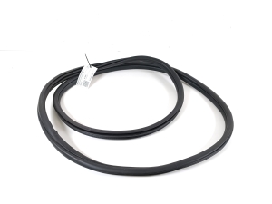   Rear side door seal on the door  - 7407375 