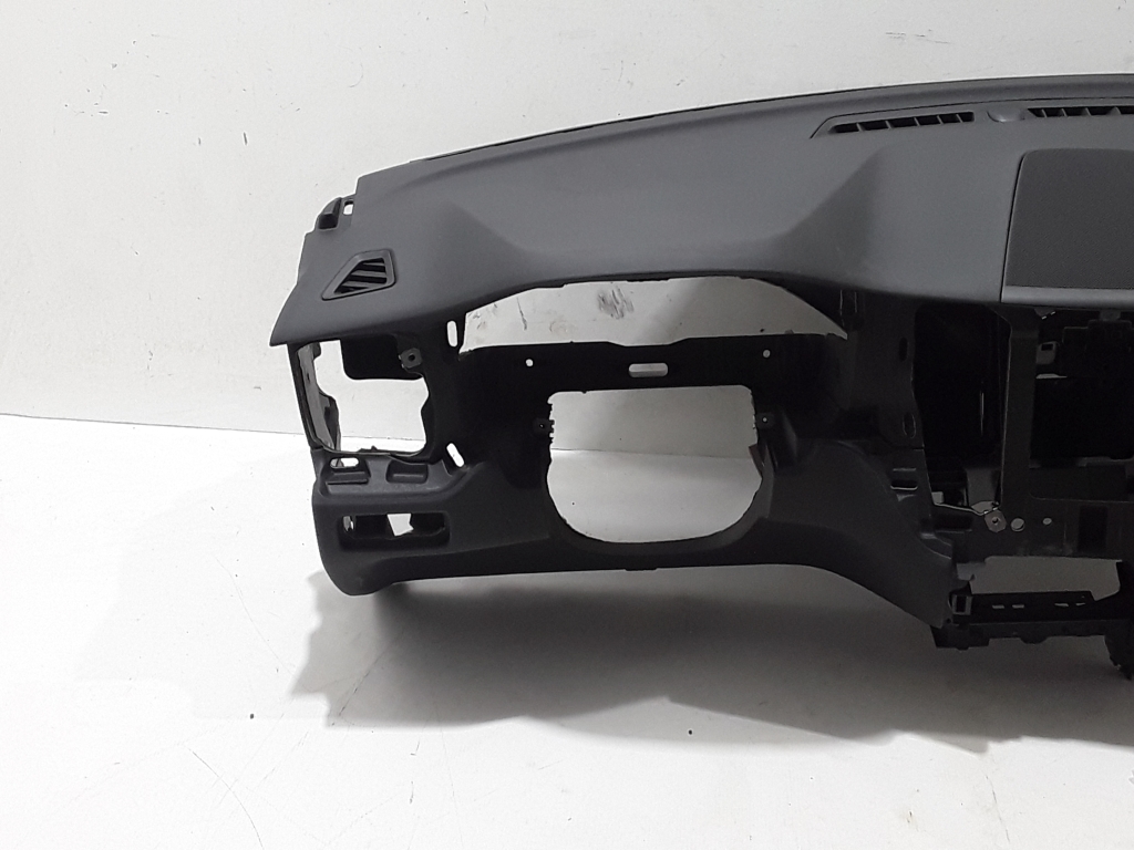 VOLVO XC60 2 generation (2017-2024) Tableau de bord 31417557 23822418