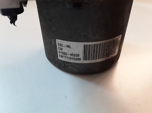 Kia ceed (2006–2012) ABS unit 6158945200 - 2