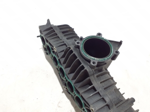  Intake manifold 