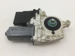 Hinterer Seitentür-Fensterhebermotor - 1K0959703F