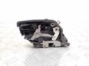 BMW 2 SERIES F45 (2014–2026) Front door lock 7281938 - 3