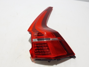  Rear corner lamp 