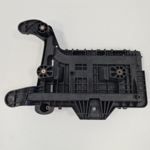 Volkswagen Golf VII (2012–2026) Batteriehalter 1K0915333H - 4